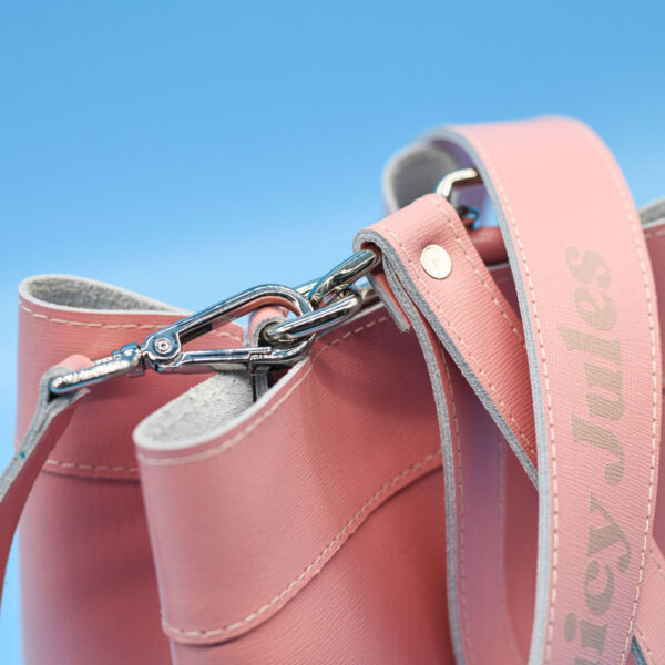 Bubble Gum bag with Pearl logo – Juicy Jules